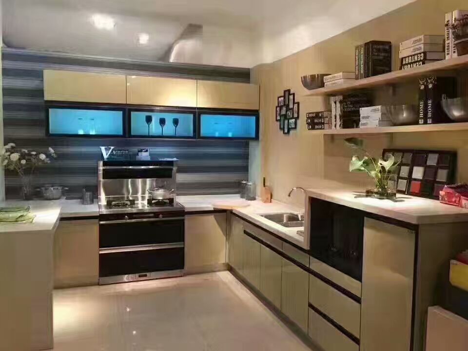 擁有奧田集成灶，輕松把握開放廚房新科技