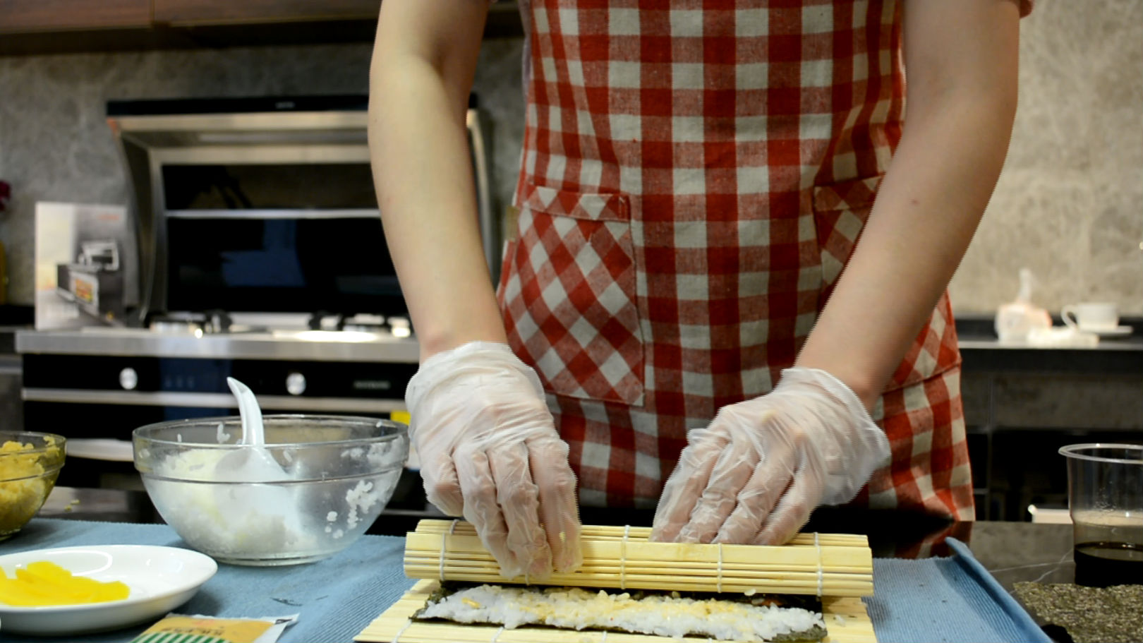 智能蒸烤一體集成灶|可愛的小熊壽司也來挑逗味蕾~